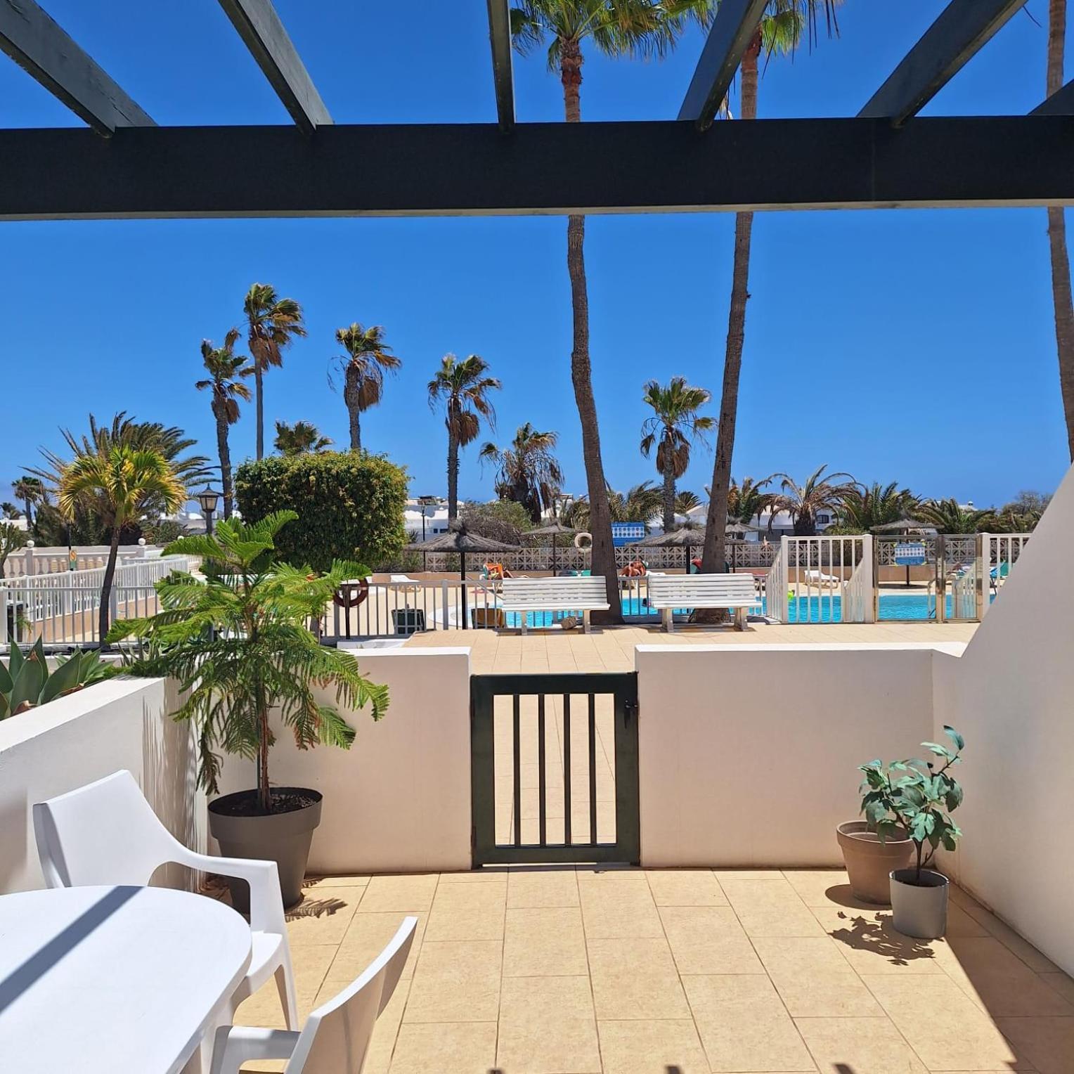 Apartamento Club Valena, Puerto Del Carmen, Lanzarote 티아즈 외부 사진